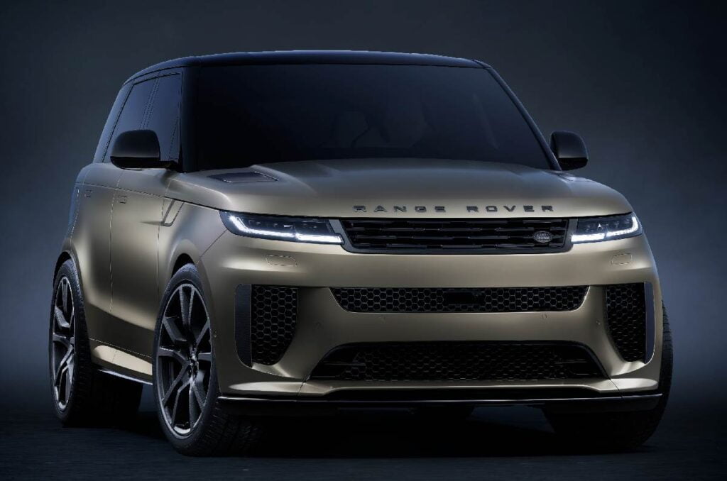 India-assembled Range Rover: Prices down by up to 22%